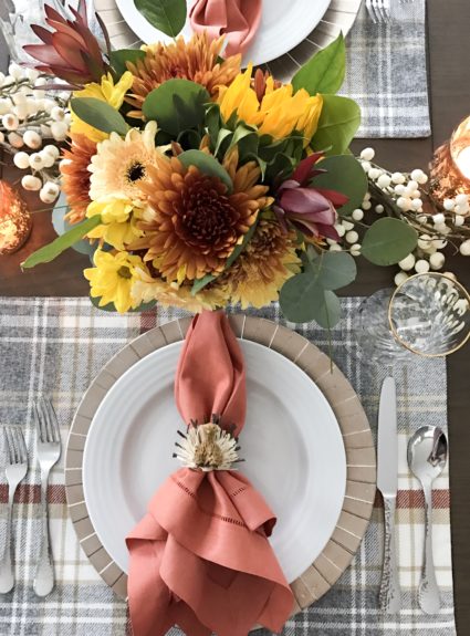 Friendsgiving & Our Thanksgiving Tablescape